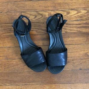 CROCS Black Heels W8